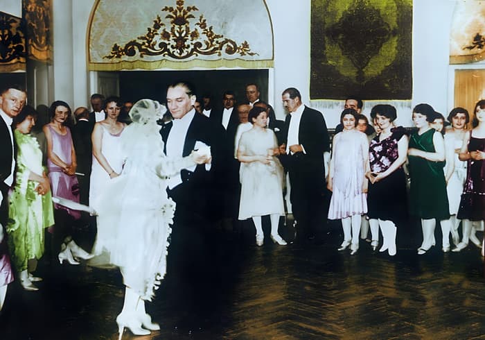 Dans Eden Ataturk
