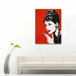 Audrey Hepburn Sigara İçerken Kanvas Tablo - 