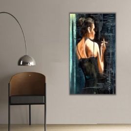 Sigara İçen Kadın Dikey Panoramik Kanvas Tablo - 