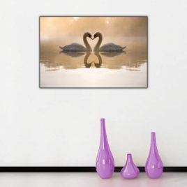 Suya Yansıyan Kuğular Tablosu - 